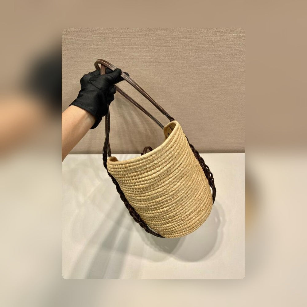 Anum Bags Detail