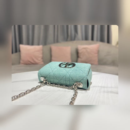 Anum Bags Detail