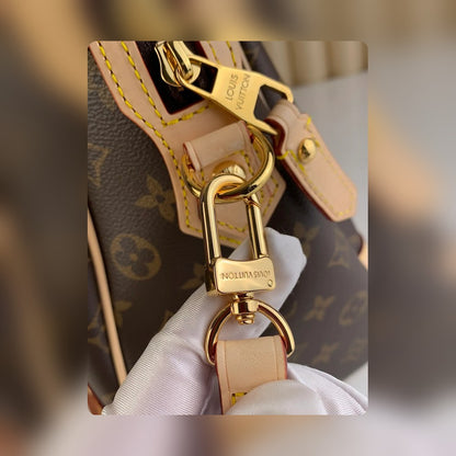 Anum Bags ln Luxury Bag --56044