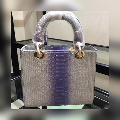 Anum Bags Detail