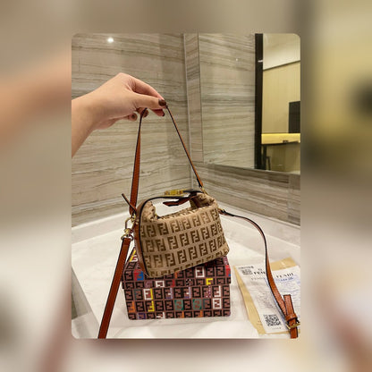 Anum Bags Detail