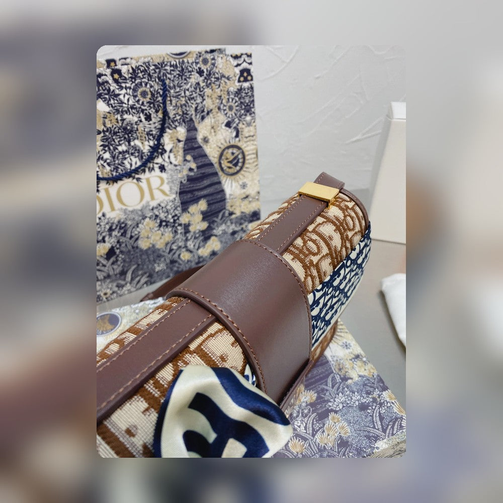 Anum Bags Detail