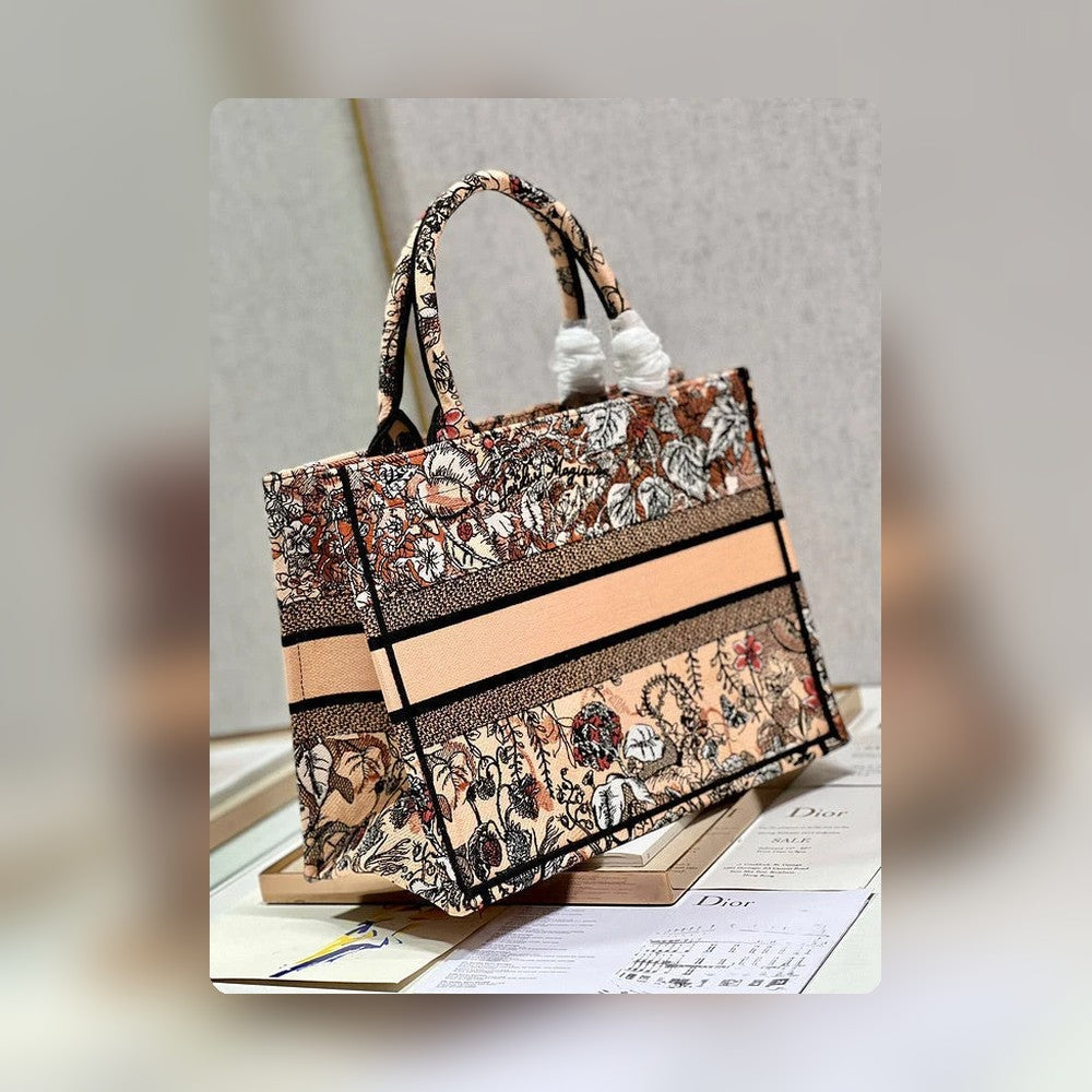 Anum Bags Detail
