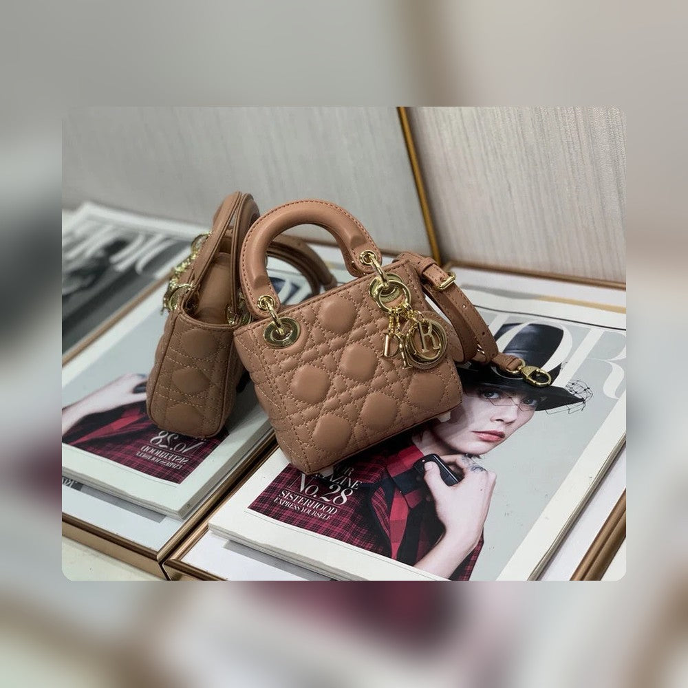 Anum Bags Detail