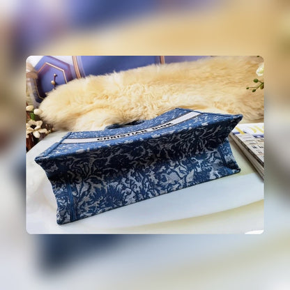 Anum Bags Detail