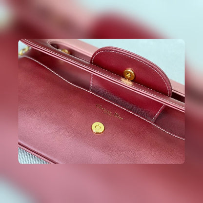 Anum Bags Detail