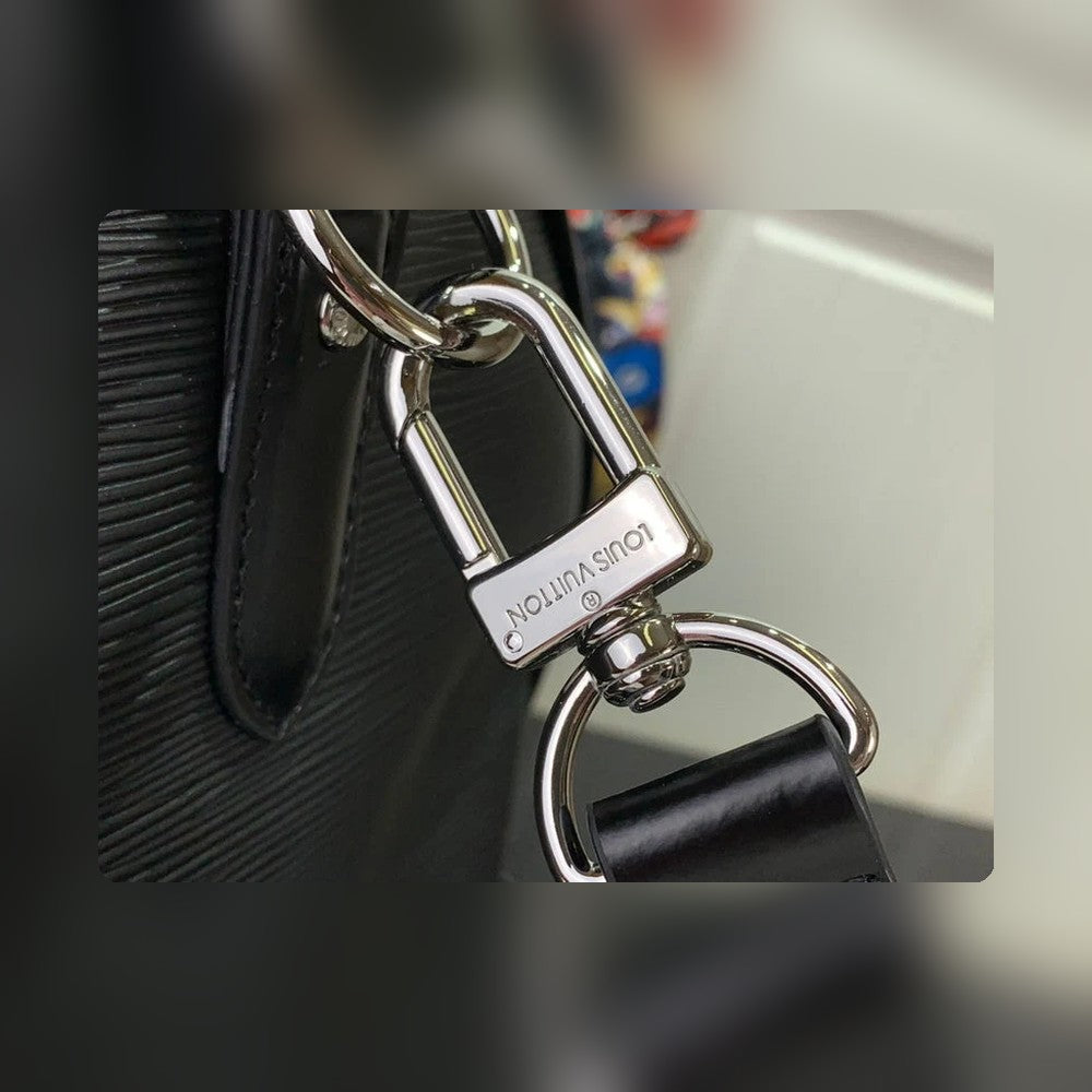 Anum Bags Detail