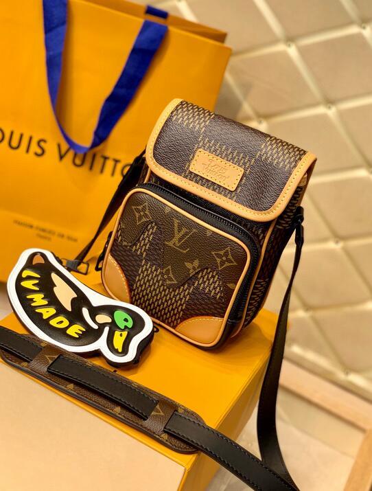 Anum Bags Detail