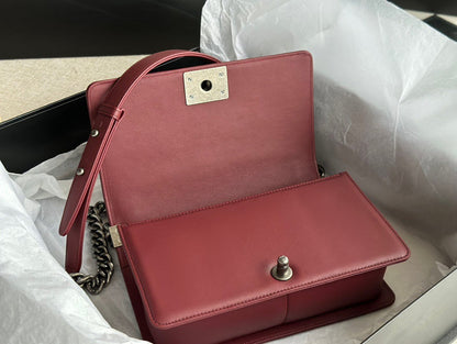 Anum Bags Detail
