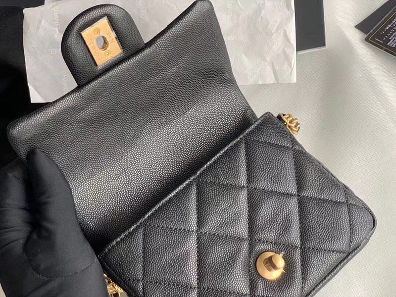 Anum Bags Detail