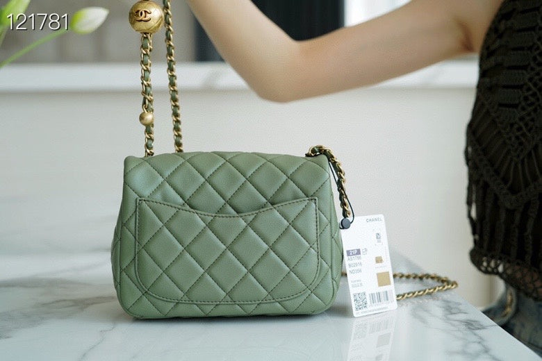 Anum Bags Detail