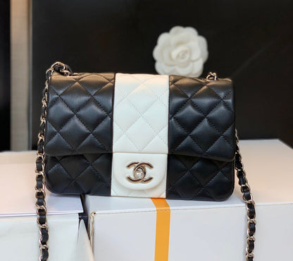 Anum Bags Detail
