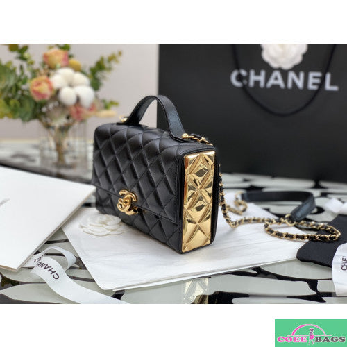 Anum Bags Detail
