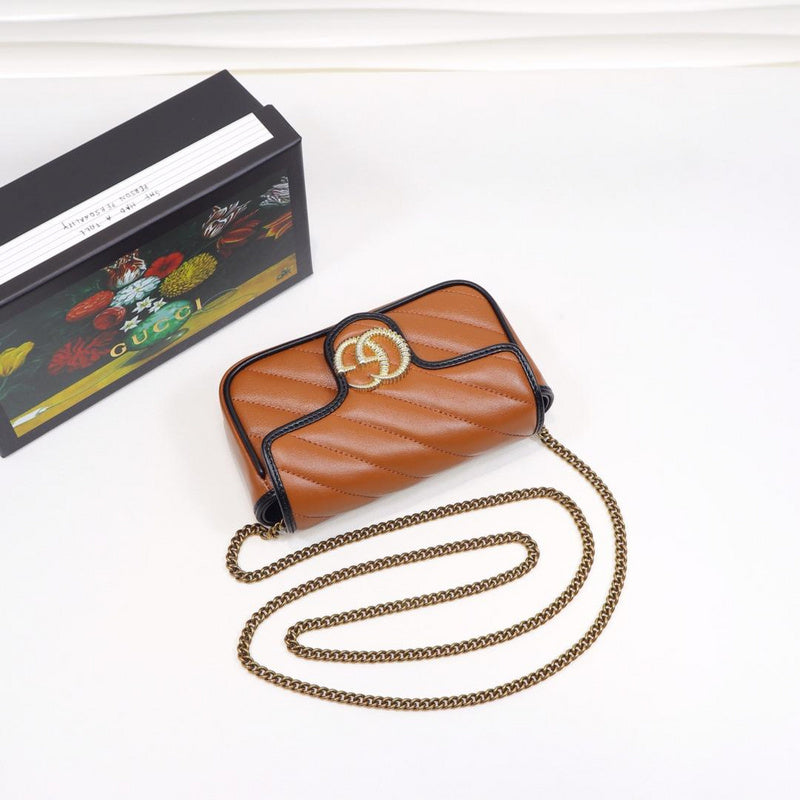 Anum Bags Detail