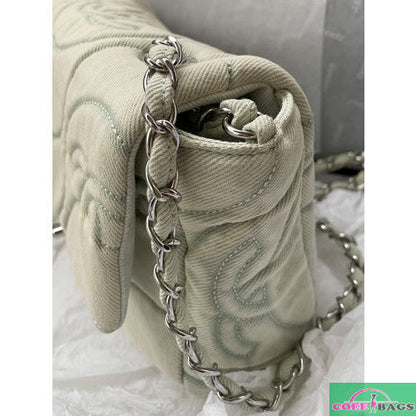 Anum Bags Detail