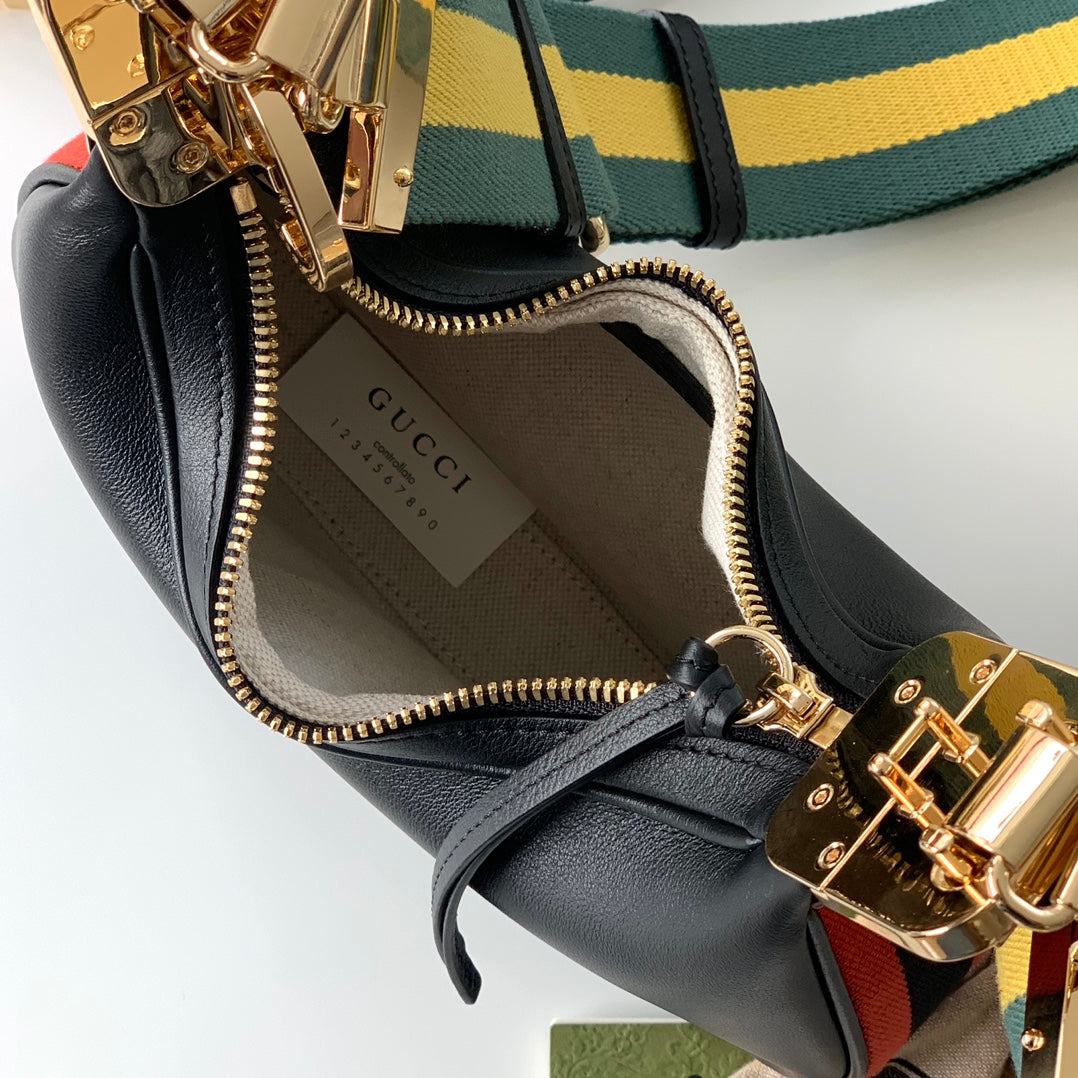 Anum Bags Detail