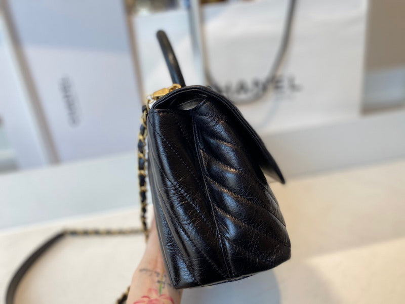 Anum Bags Detail