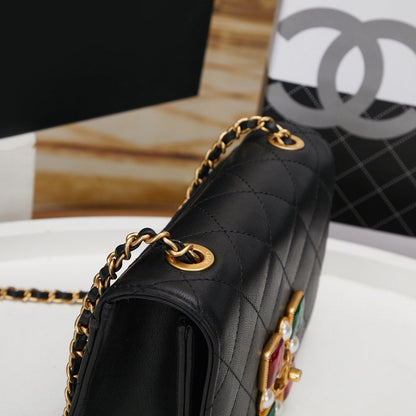 Anum Bags Detail