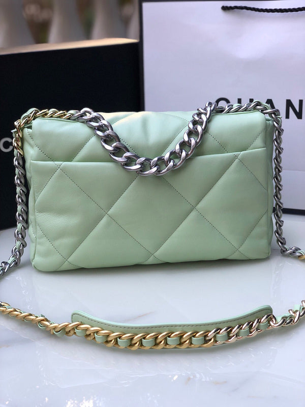 Anum Bags Detail