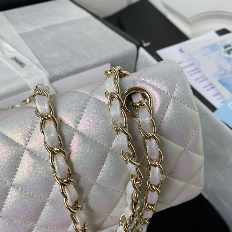 Anum Bags Detail