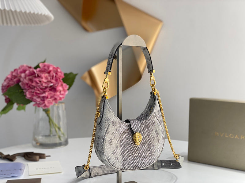 Anum Bags Detail