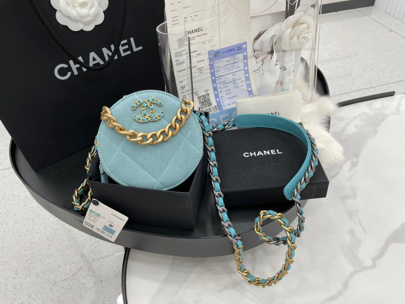 Anum Bags Detail