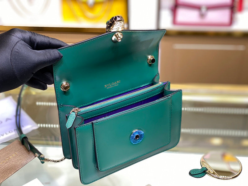 Anum Bags Detail