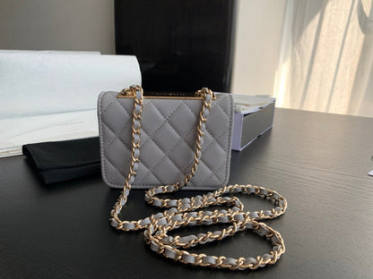 Anum Bags Detail