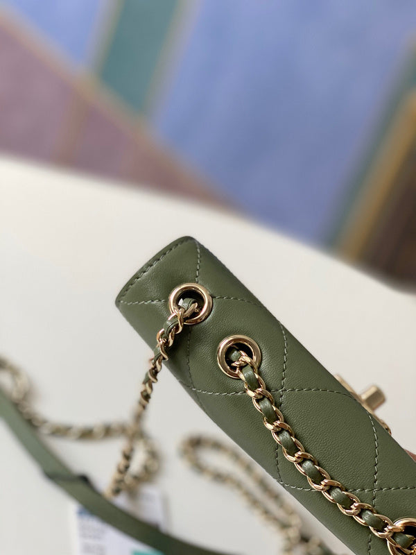 Anum Bags Detail