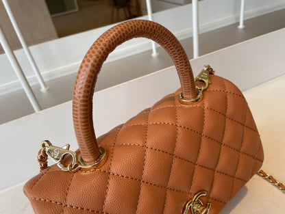 Anum Bags Detail