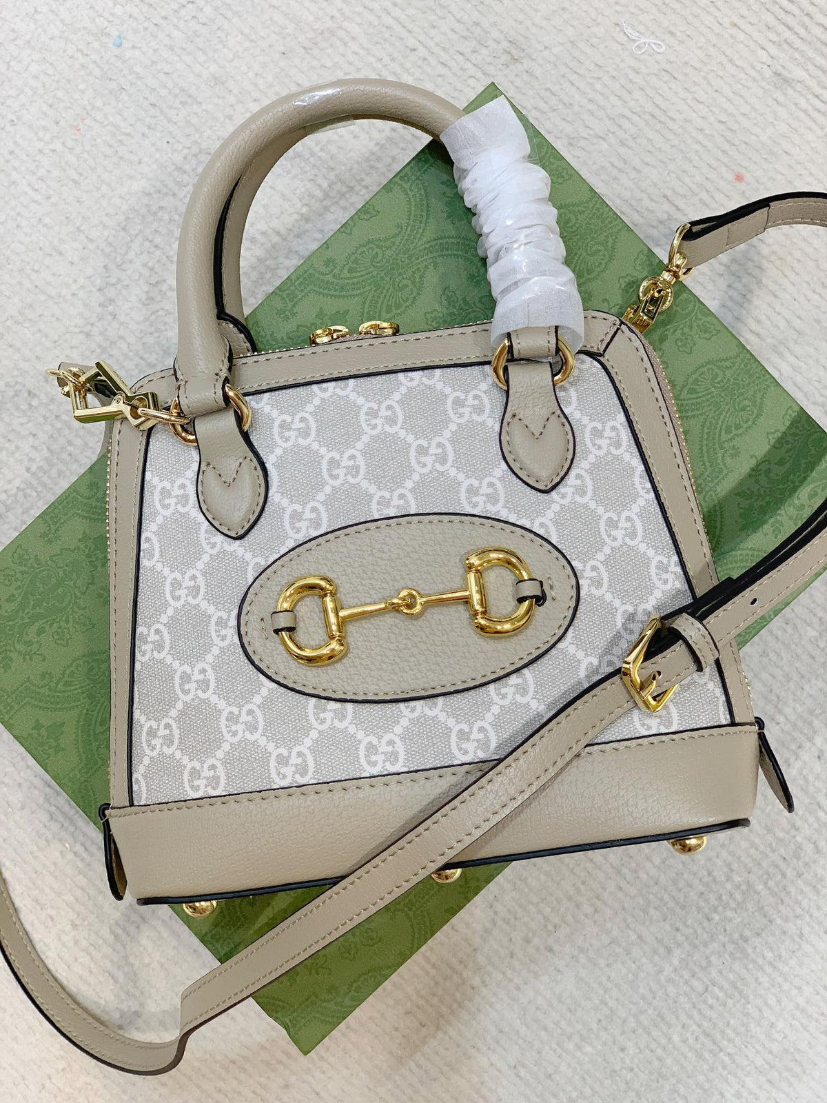 Anum Bags Detail