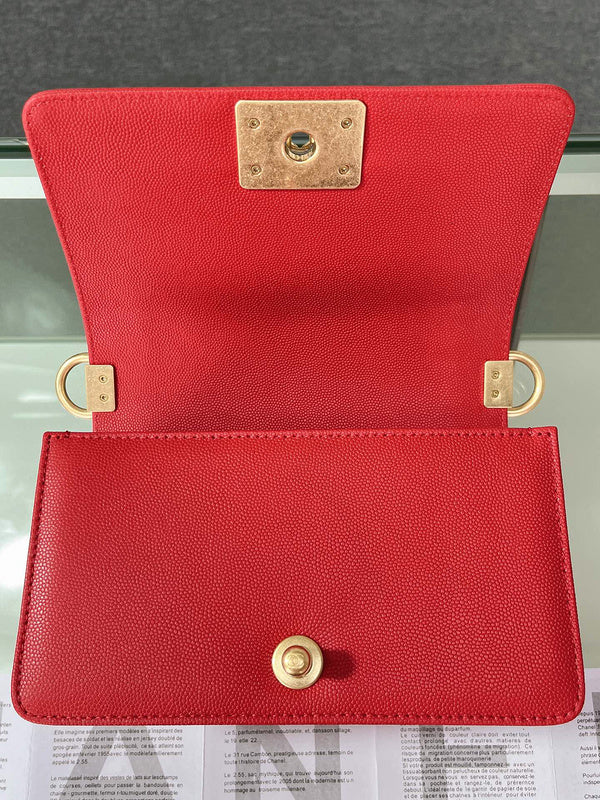 Anum Bags Detail