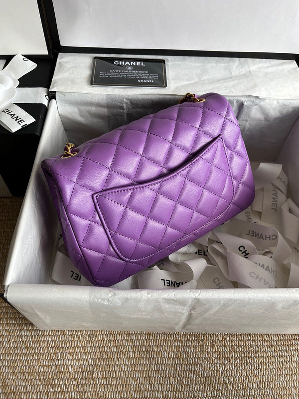 Anum Bags Detail