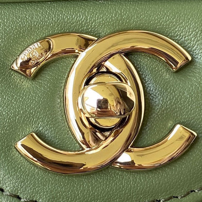 Anum Bags Detail