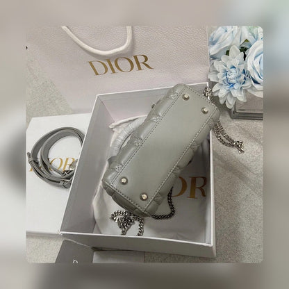 Anum Bags Detail