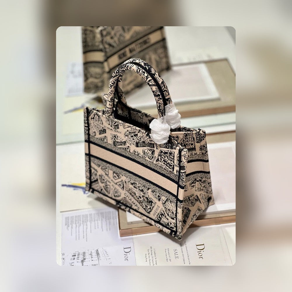 Anum Bags Detail