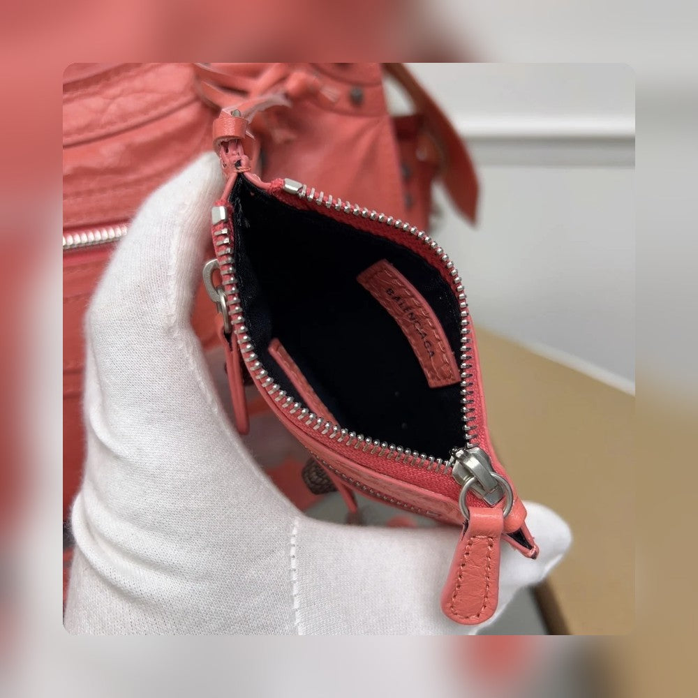 new-luxury-designer-bags-nm24280