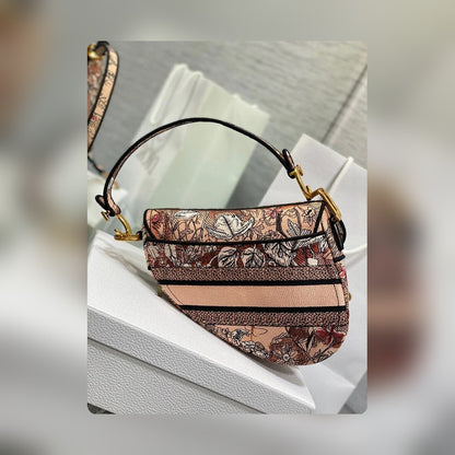 Anum Bags Detail