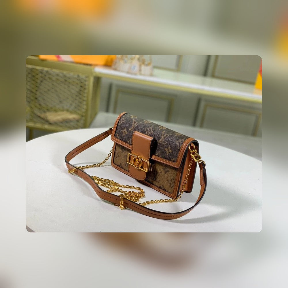 Anum Bags Detail