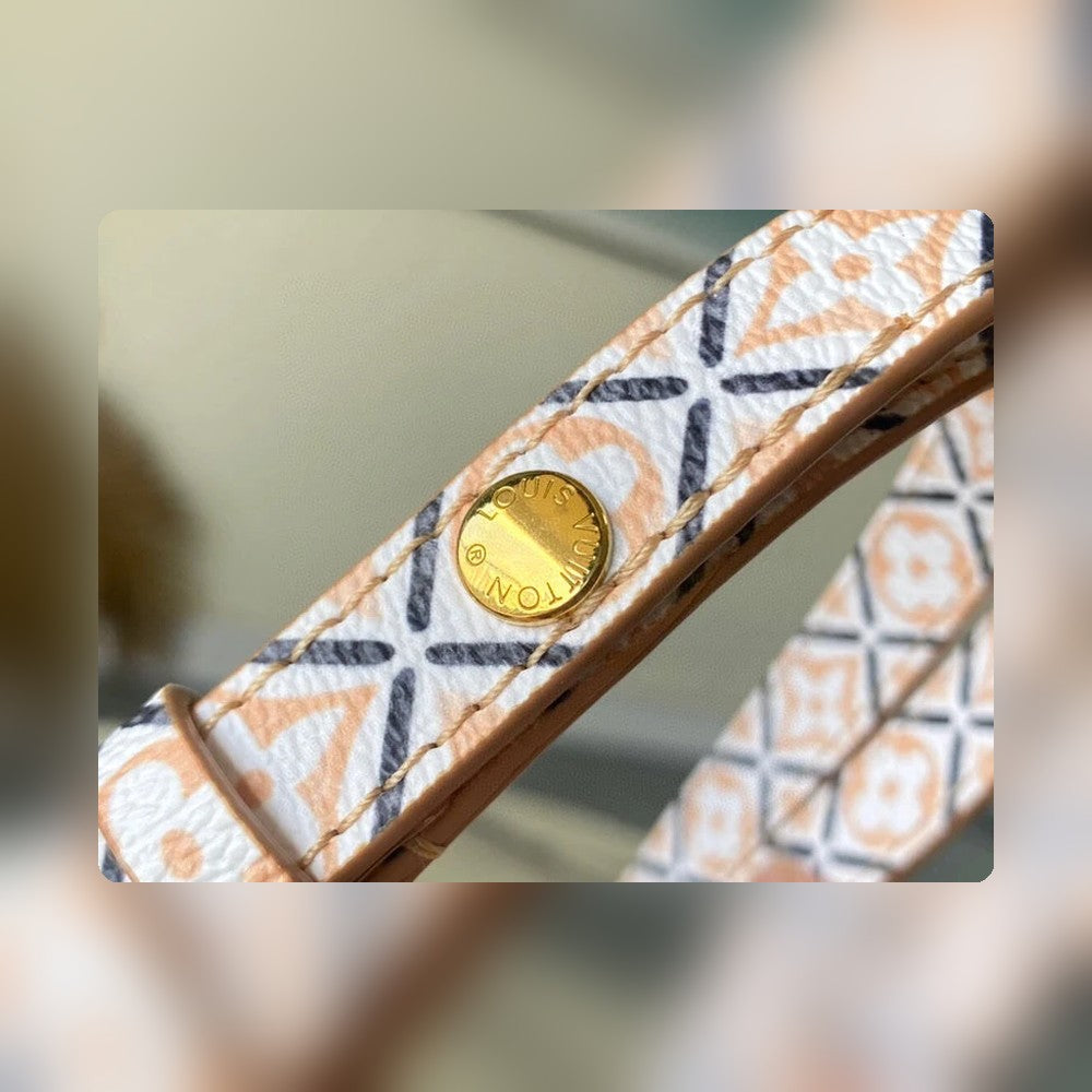 Anum Bags Detail