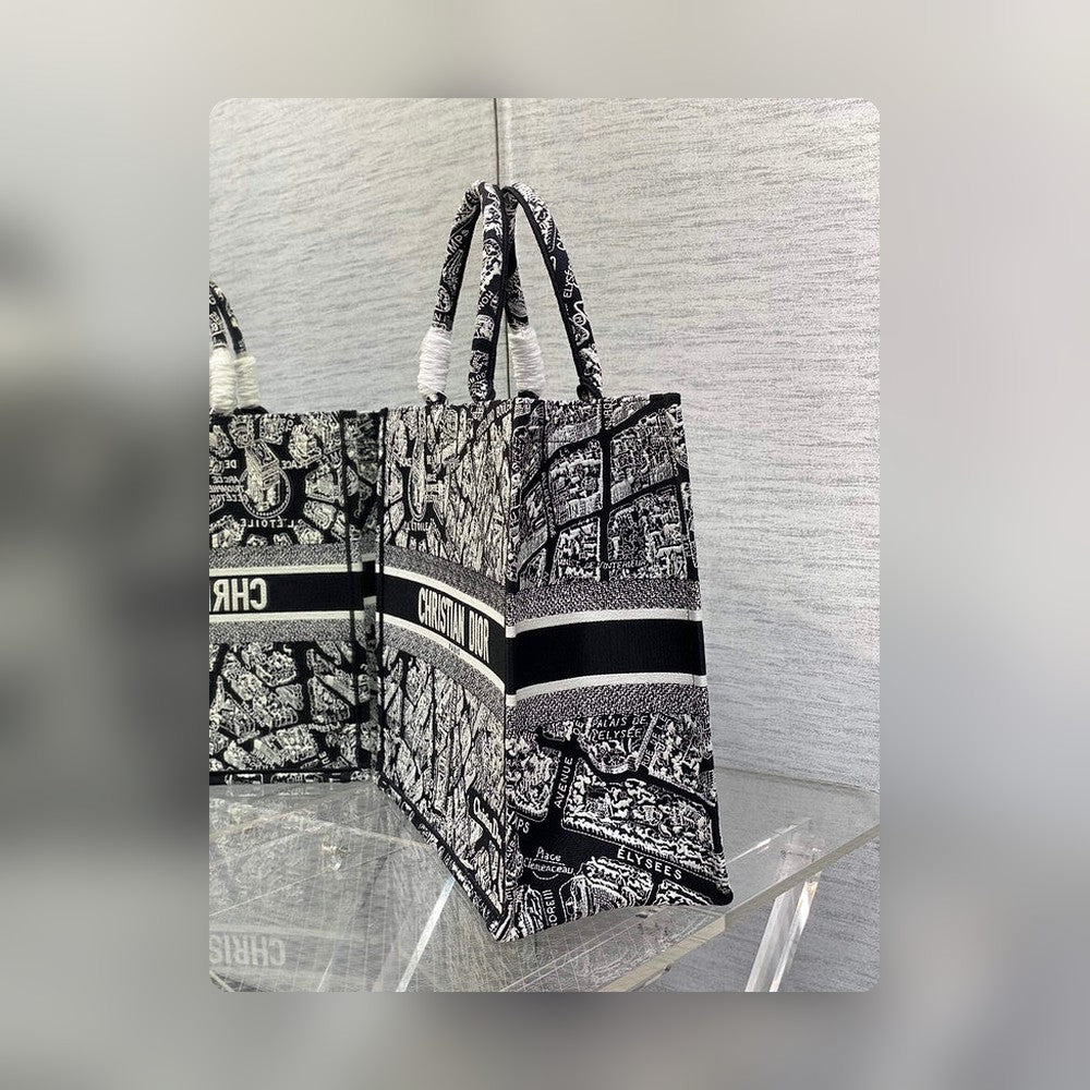 Anum Bags Detail