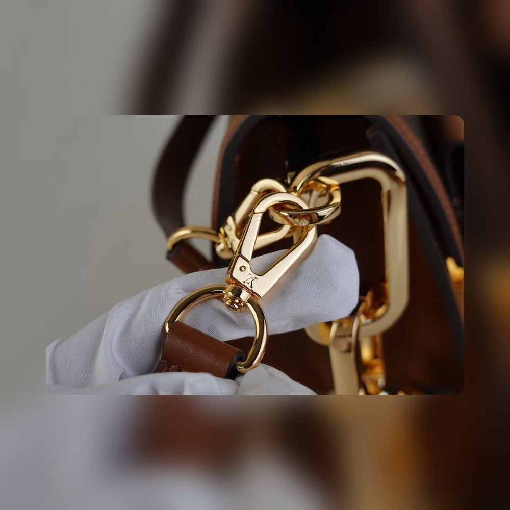 Anum Bags - High-Quality Designer Products for You - AFFORDABLE LUXURY BAGS - 16378