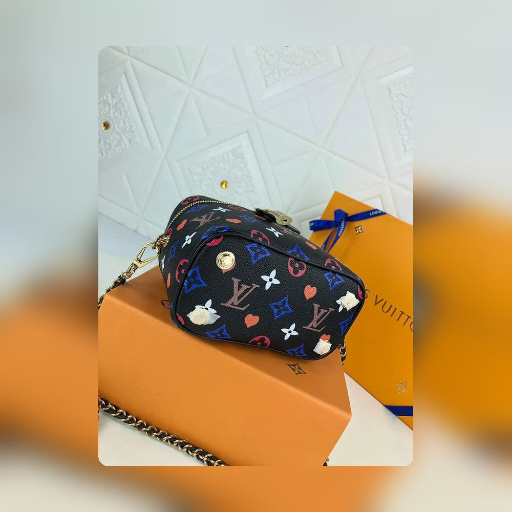 Anum Bags Detail