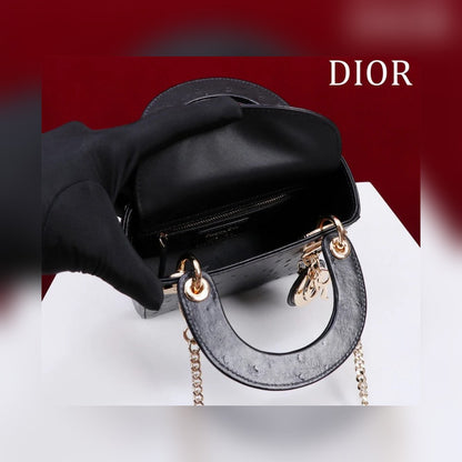 Anum Bags Detail
