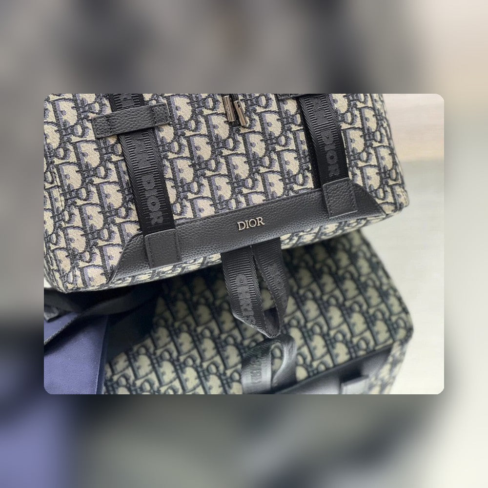 Anum Bags Detail