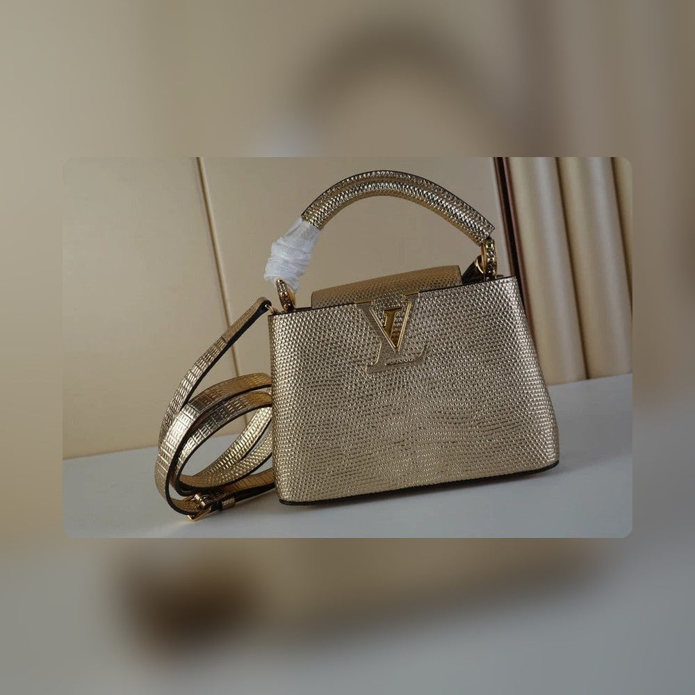 Anum Bags Detail