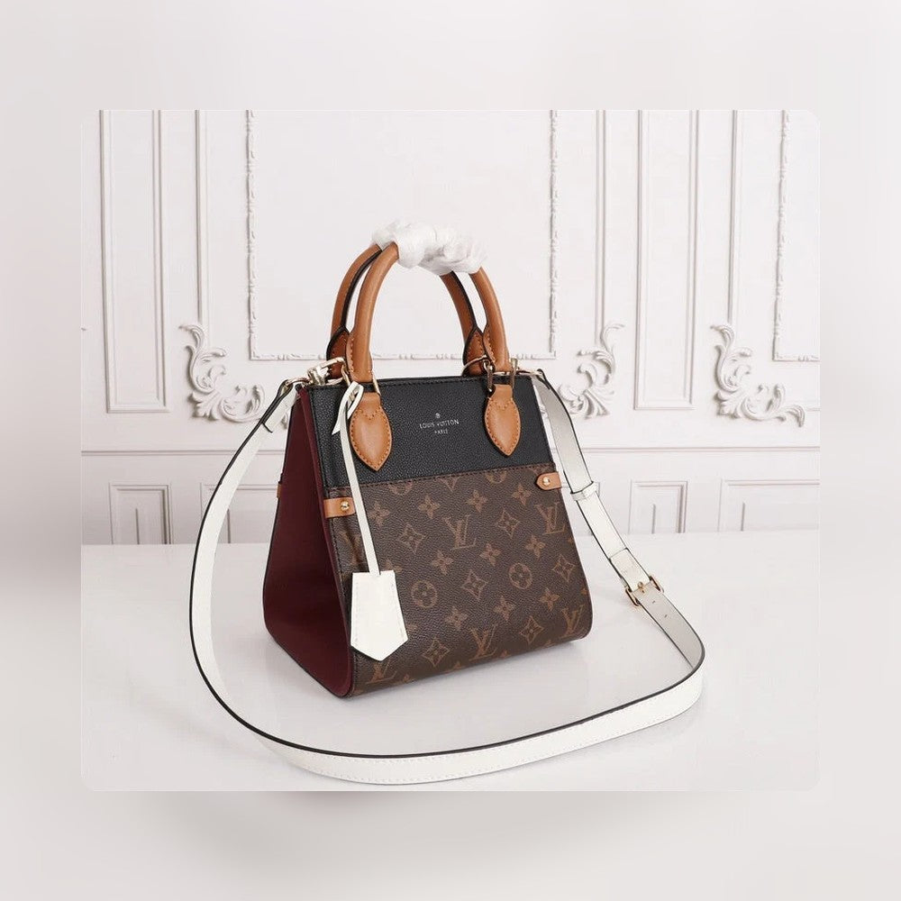 Anum Bags Detail