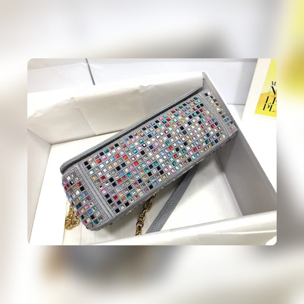 Anum Bags Detail