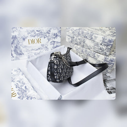Anum Bags Detail