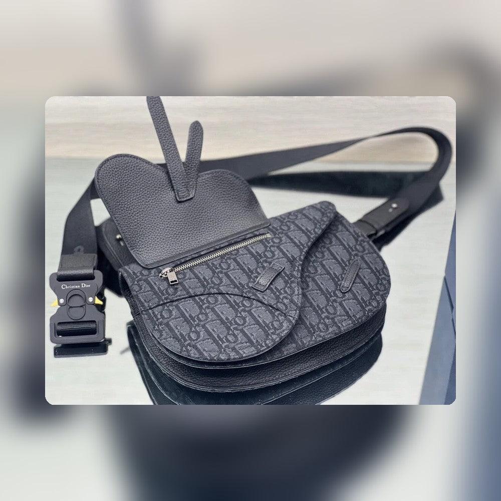 Anum Bags Detail